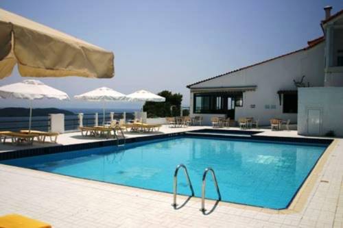 Skiathos Club Hotel & Suites